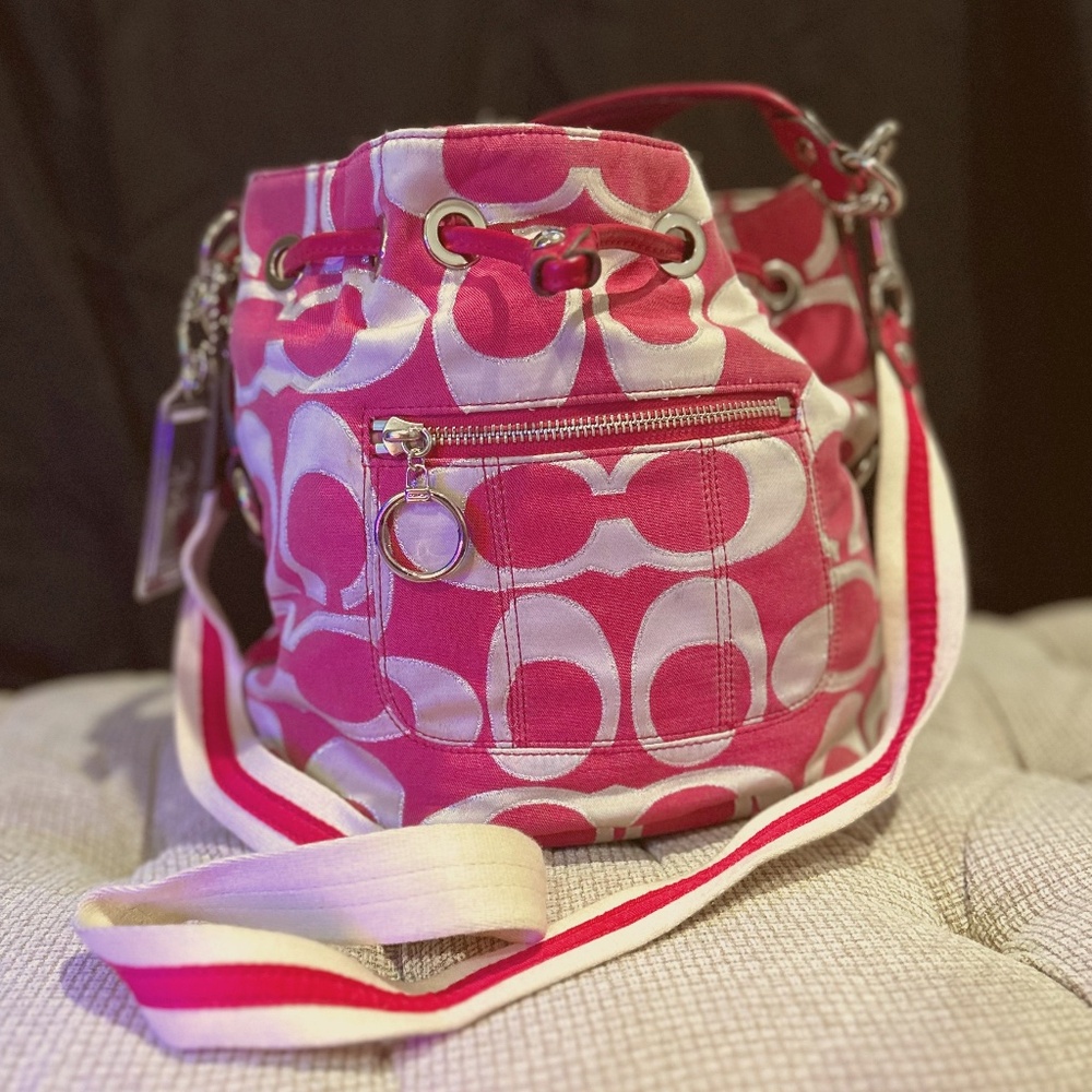 Coach Poppy Cinch Bag